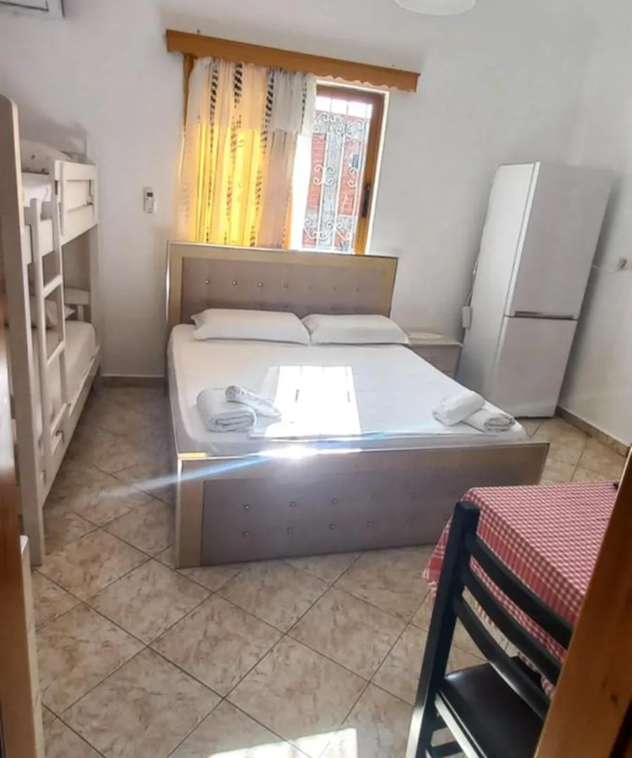 Vila Vladmir Sela Ksamil Albania