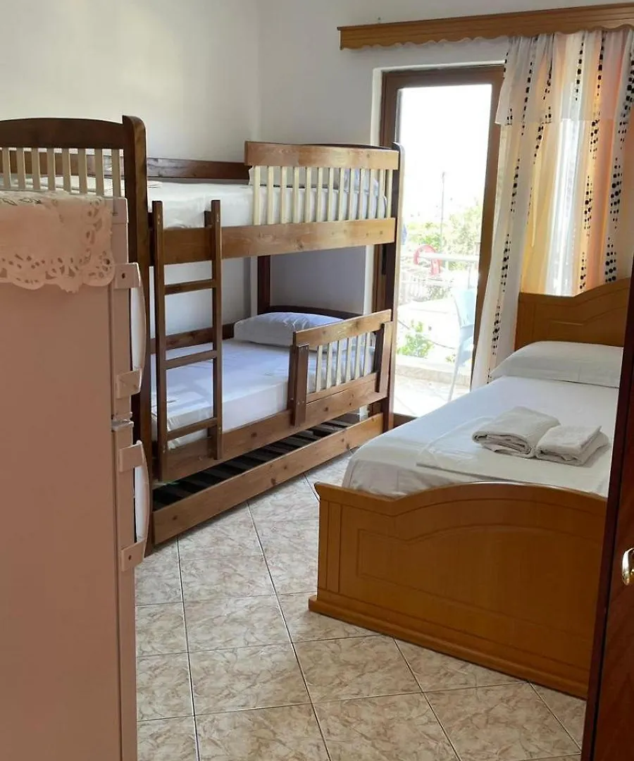 Vila Vladmir Sela Ksamil Albania