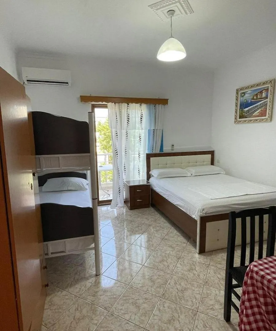 Vila Vladmir Sela Ksamil 0*,  Albania