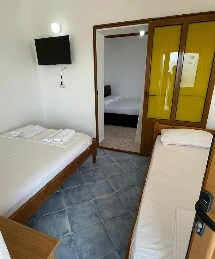 Aparthotel Vila Vladmir Sela Ksamil Albania