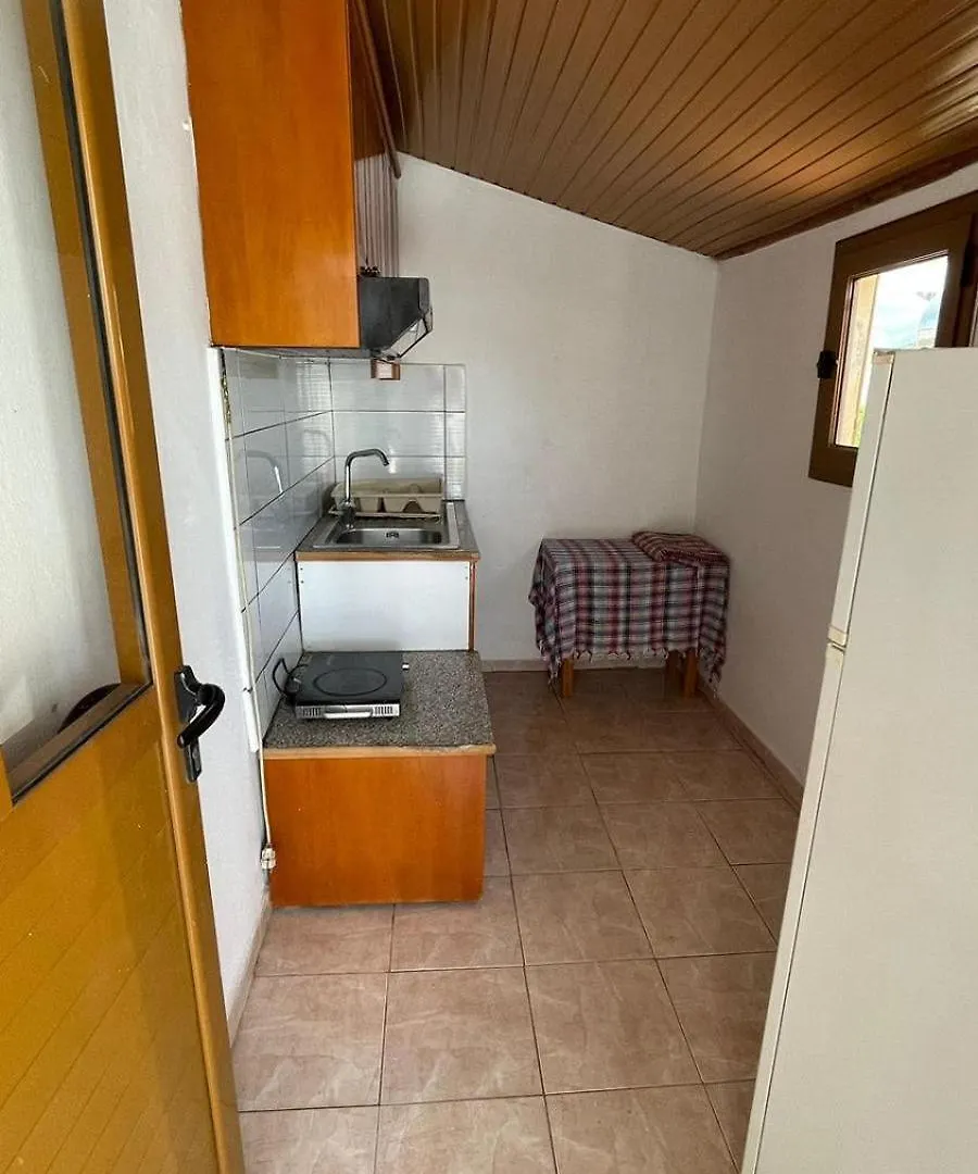 Aparthotel Vila Vladmir Sela Ksamil